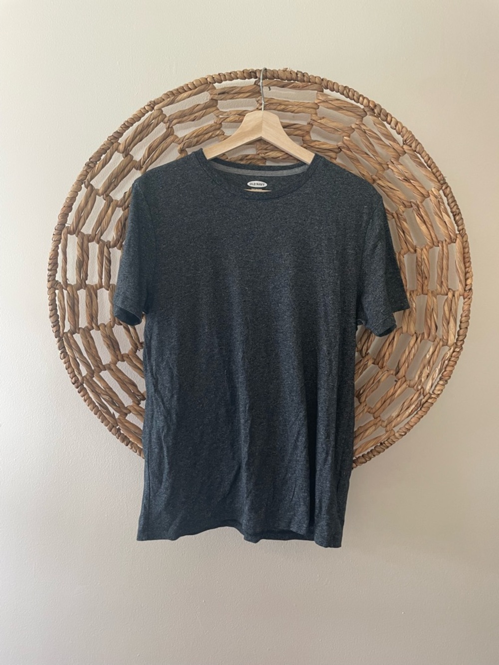 Men's Old Navy Dark Gray Crewneck T-Shirt